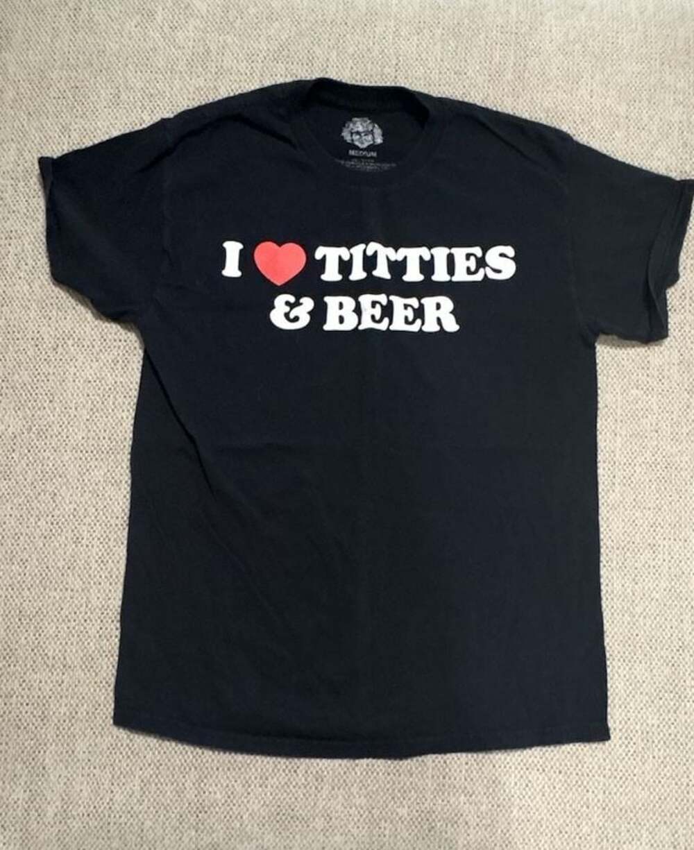 Danny Duncan 'I Love Titties & Beer' Graphic T-Shirt
